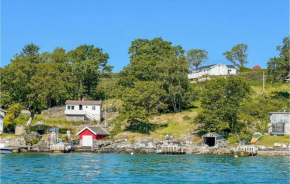 Beautiful Home In Rennesøy With Wifi